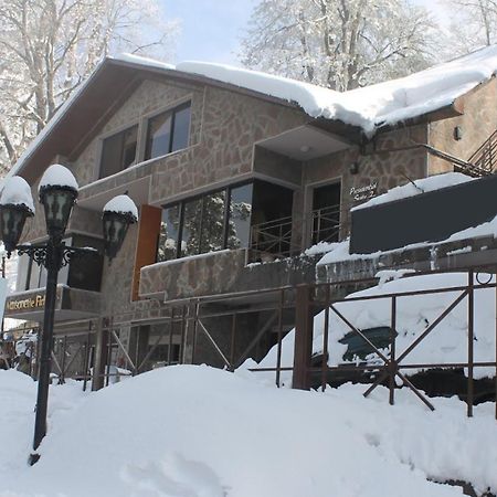 Maisonette Firhill Hotel & Resort Murree Exteriör bild