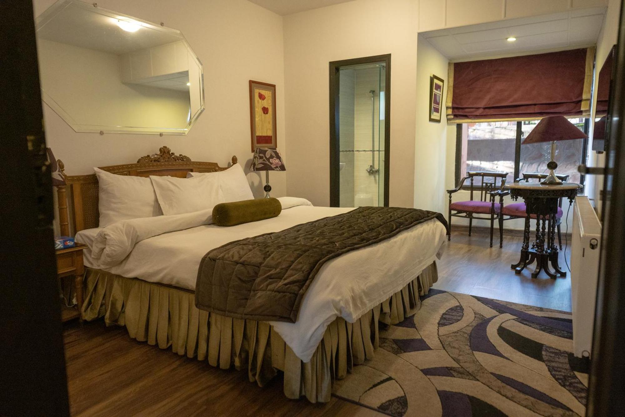 Maisonette Firhill Hotel & Resort Murree Exteriör bild