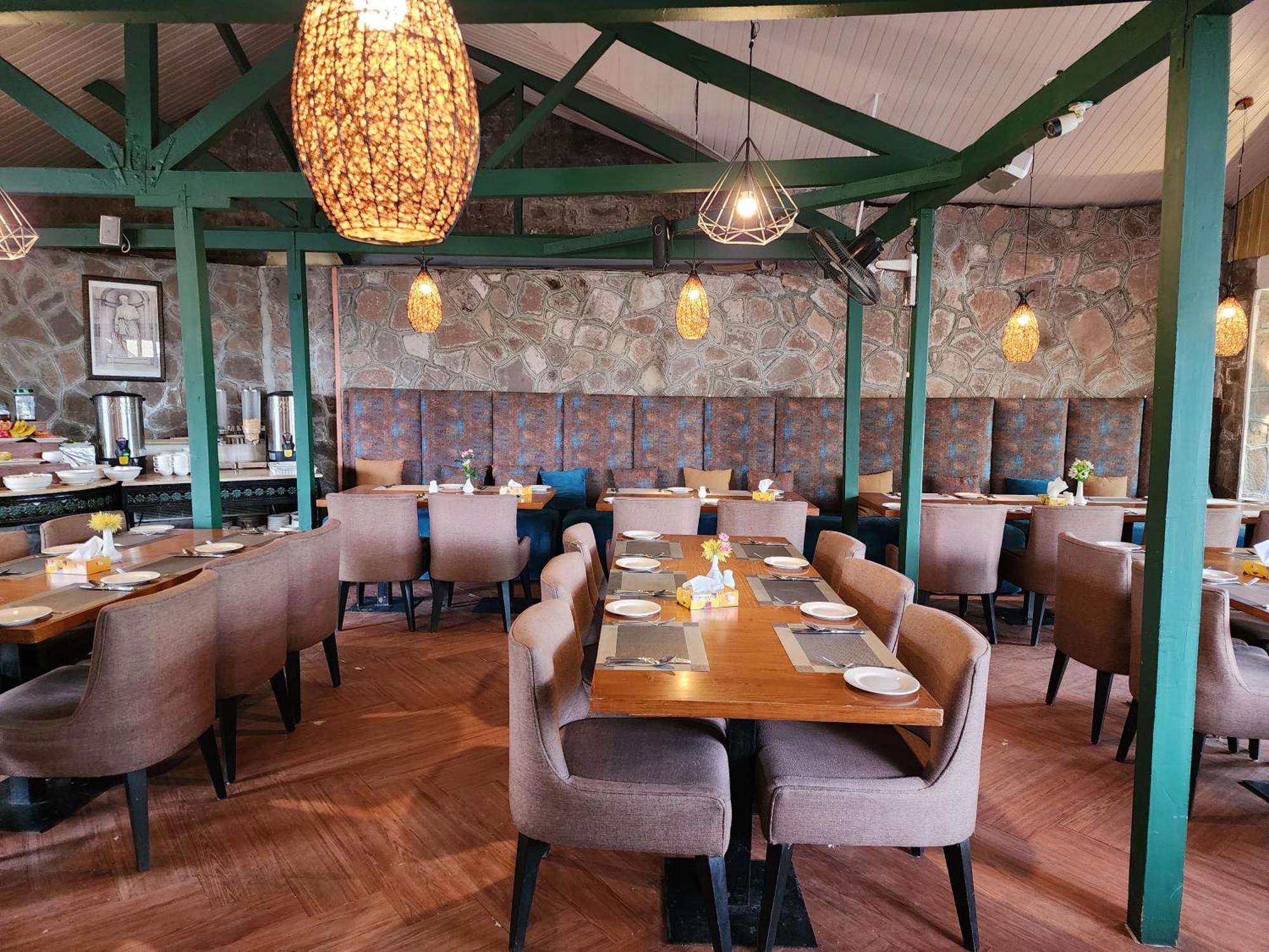 Maisonette Firhill Hotel & Resort Murree Exteriör bild