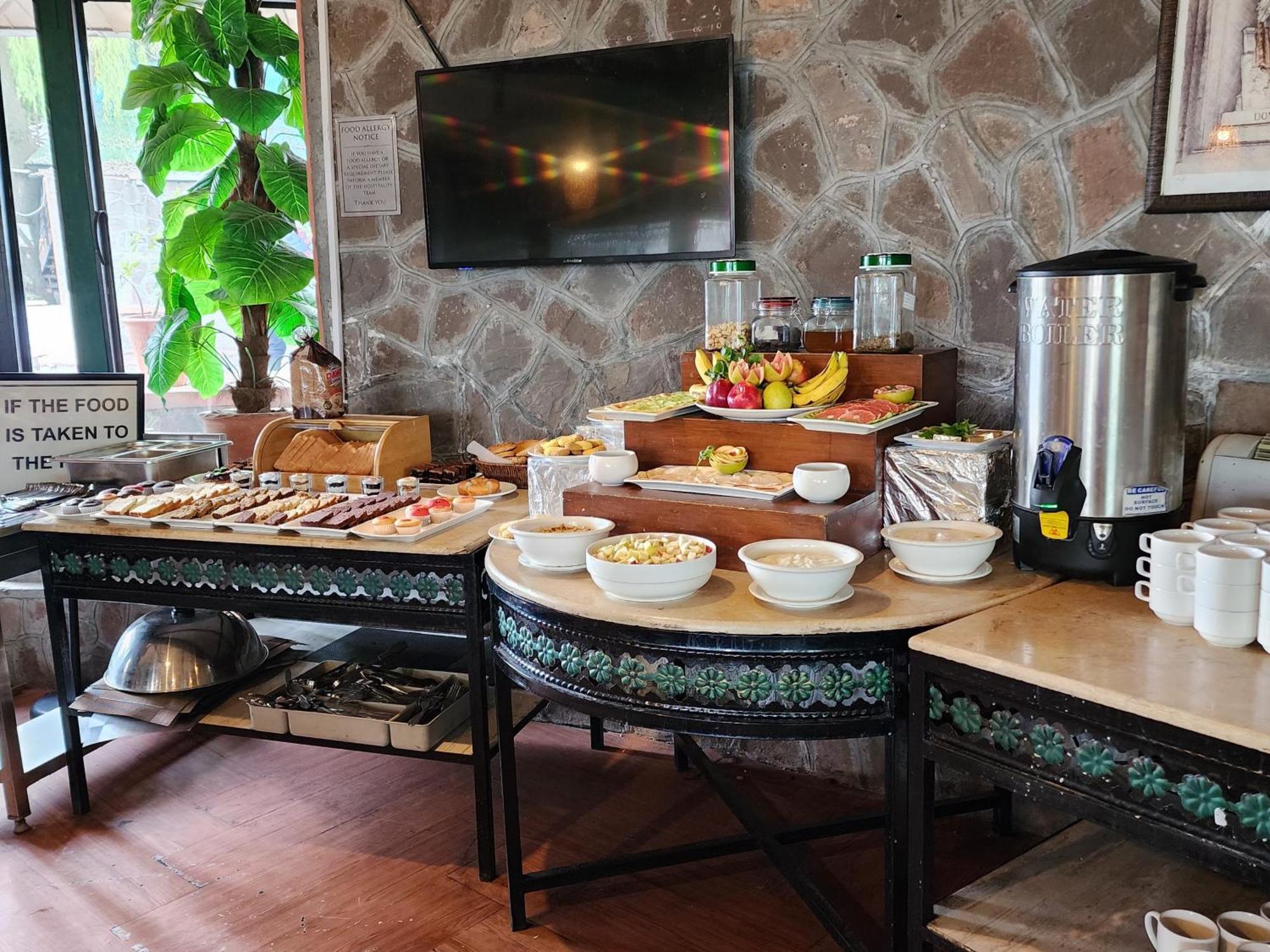 Maisonette Firhill Hotel & Resort Murree Exteriör bild