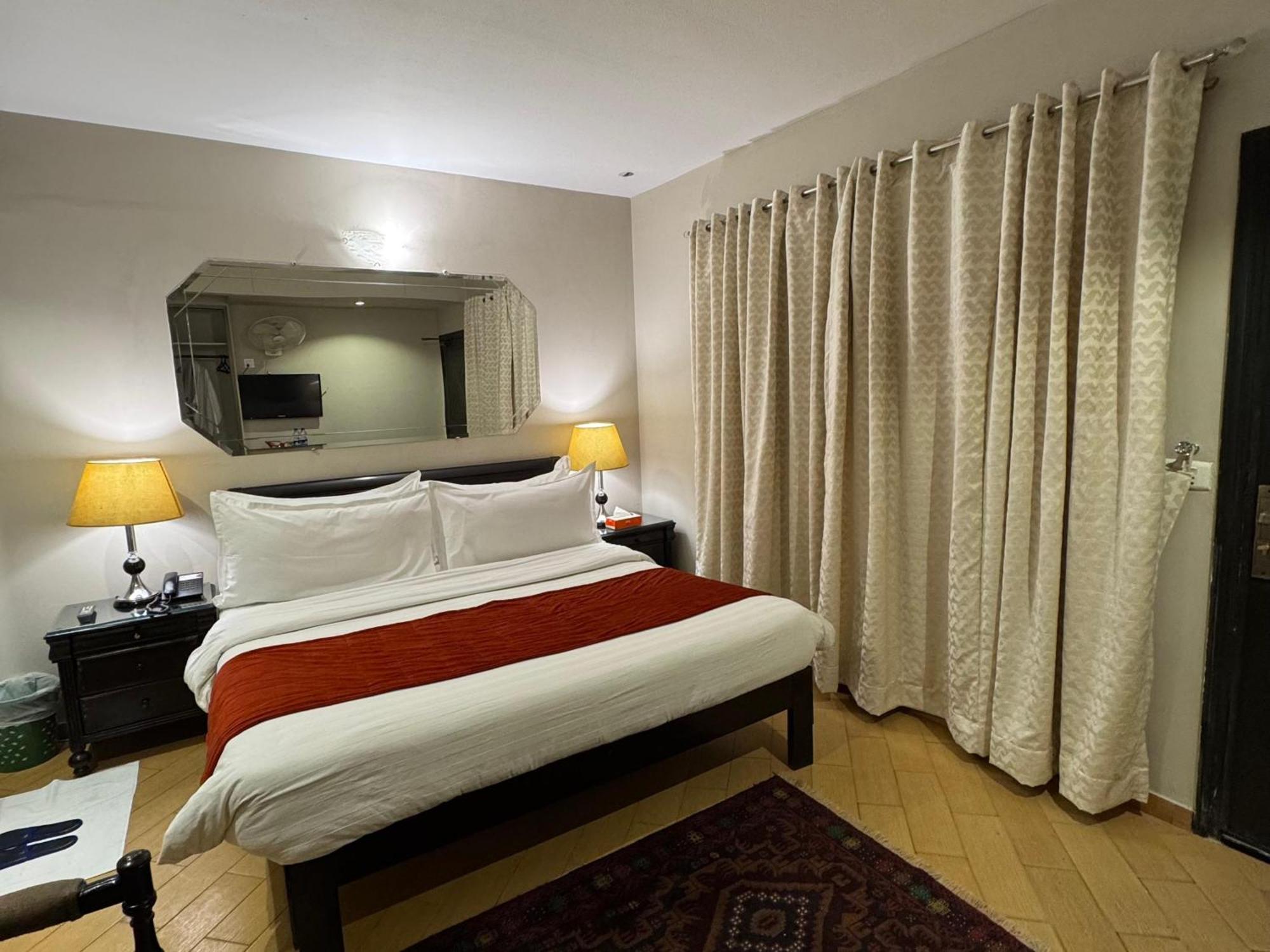 Maisonette Firhill Hotel & Resort Murree Exteriör bild
