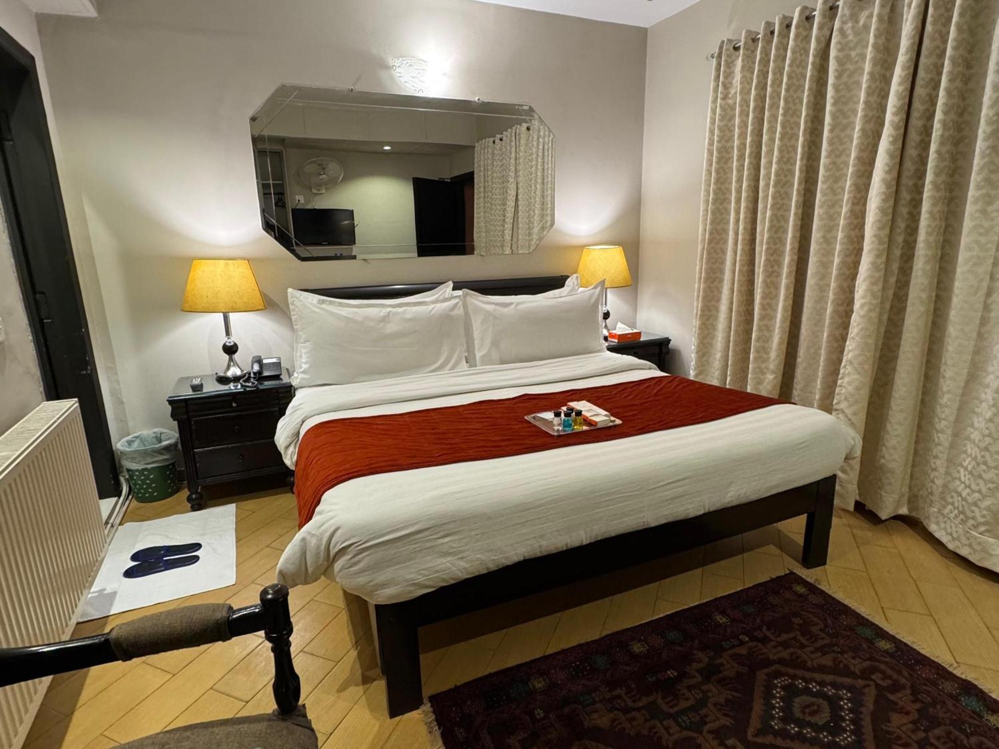 Maisonette Firhill Hotel & Resort Murree Exteriör bild