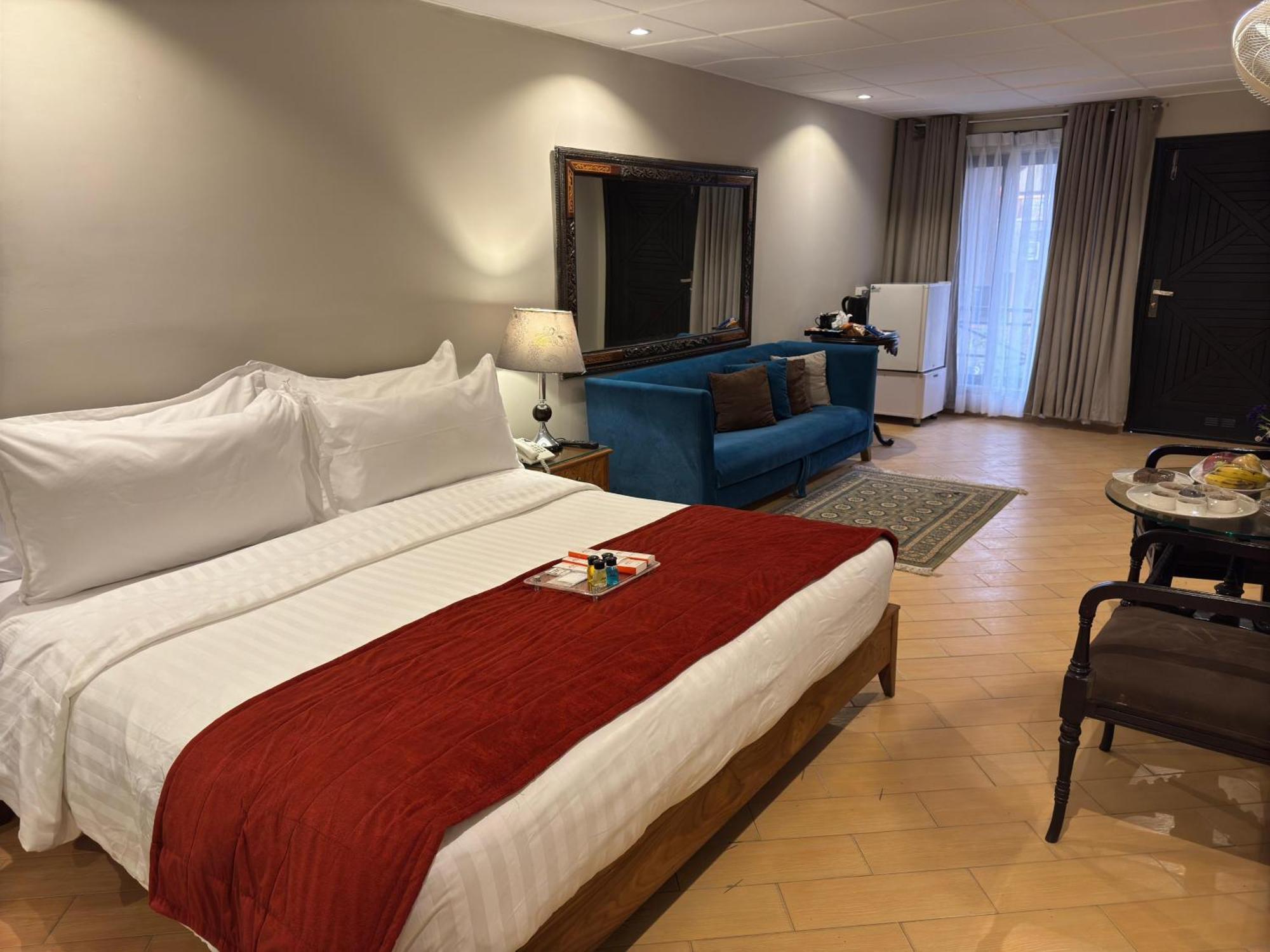 Maisonette Firhill Hotel & Resort Murree Exteriör bild
